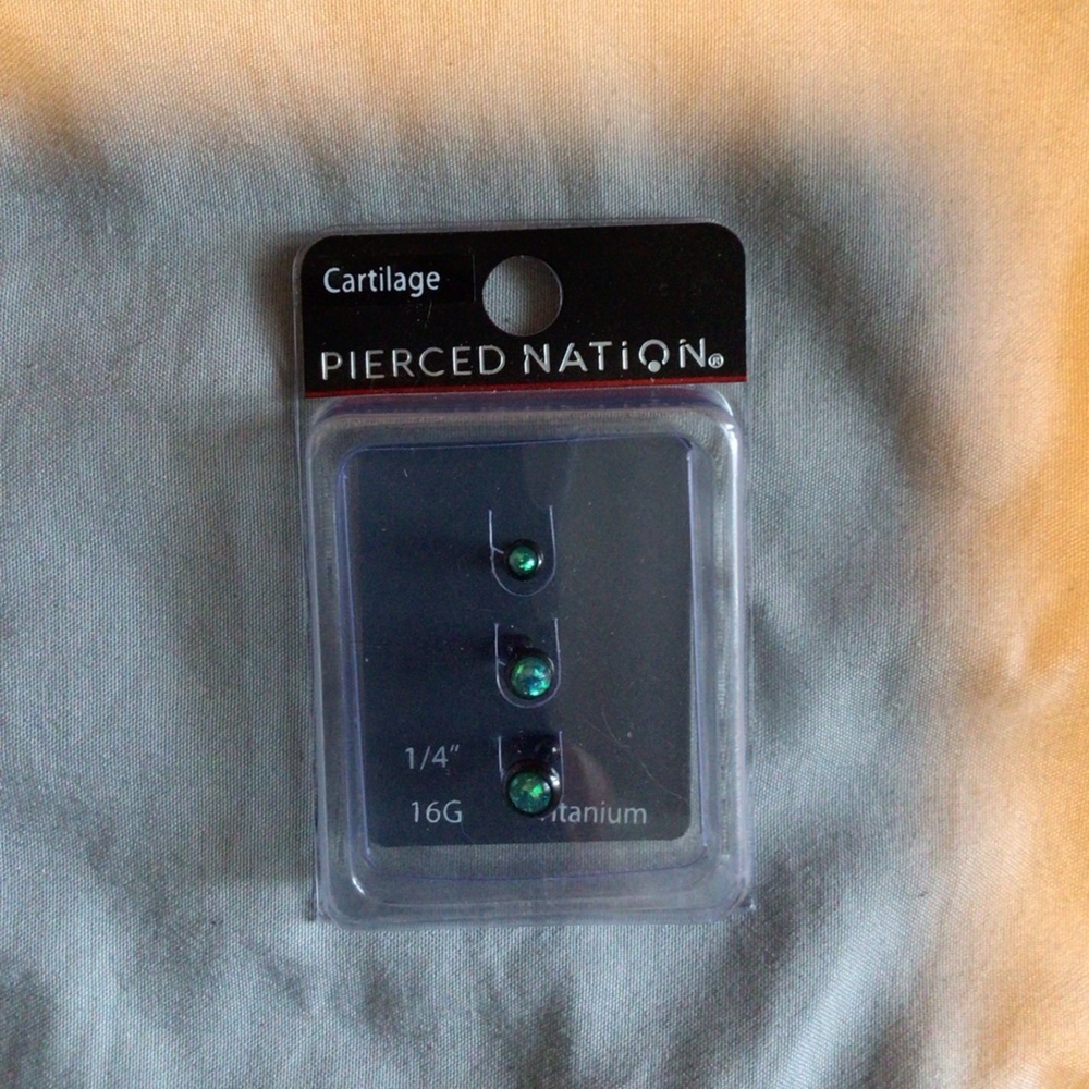 Adorable cartilage jewelry!